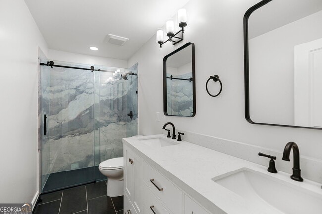 Building Photo - 335 Harris Rd