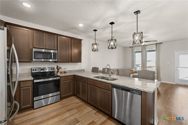 Building Photo - 259 Great Hills Dr