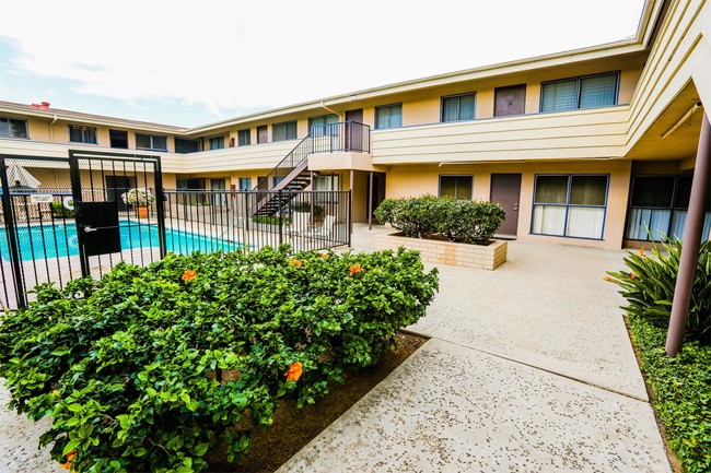 Building Photo - 2712 Mission Village Dr