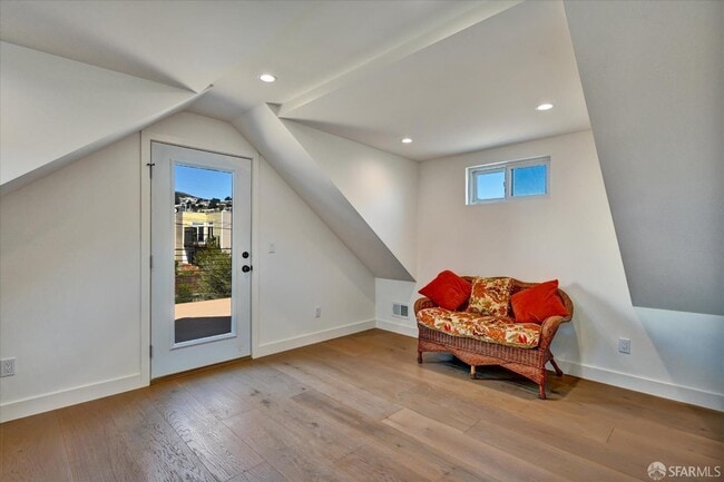 Building Photo - 66 Delano Ave
