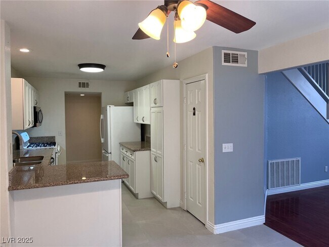 Building Photo - 9688 Gunsmith Dr