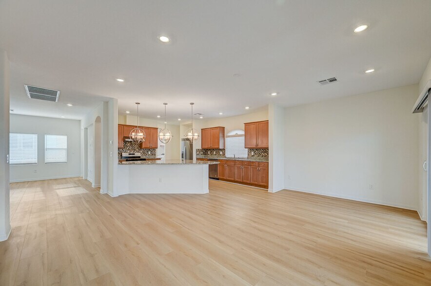 Building Photo - 7739 Bellenden St