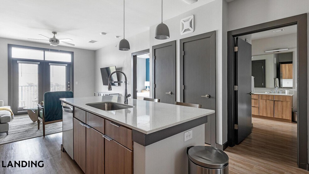 Building Photo - 3875 Burnham