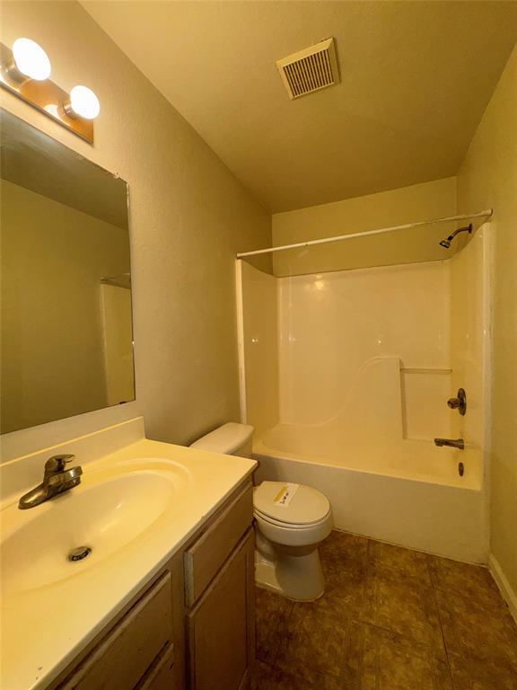 Building Photo - 844-846-846 Sagewood Trail