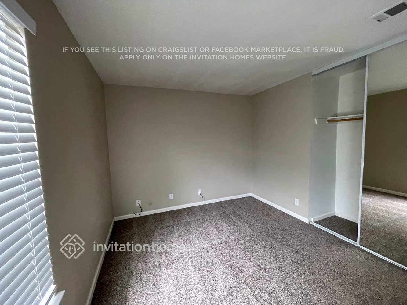 Building Photo - 1200 Skyline Dr