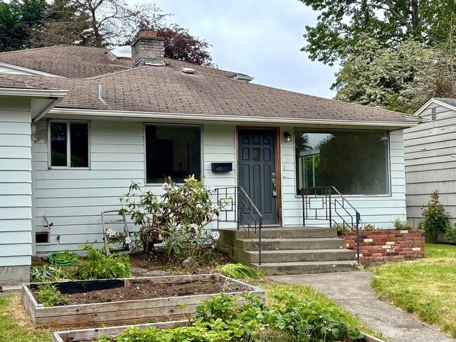 Primary Photo - Time to Spring on this Crown Hill Home!