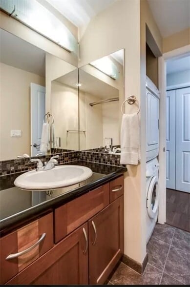 Building Photo - 9056 Mary Ave NW