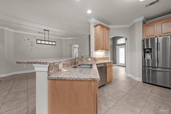 Building Photo - 2523 Pine Forest Rd