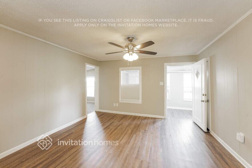 Building Photo - 905 E Crockett St