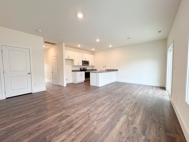 Building Photo - 7223 Traphill Ln