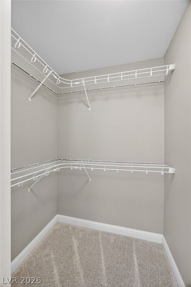 Building Photo - 9610 Twin Rivers Ct