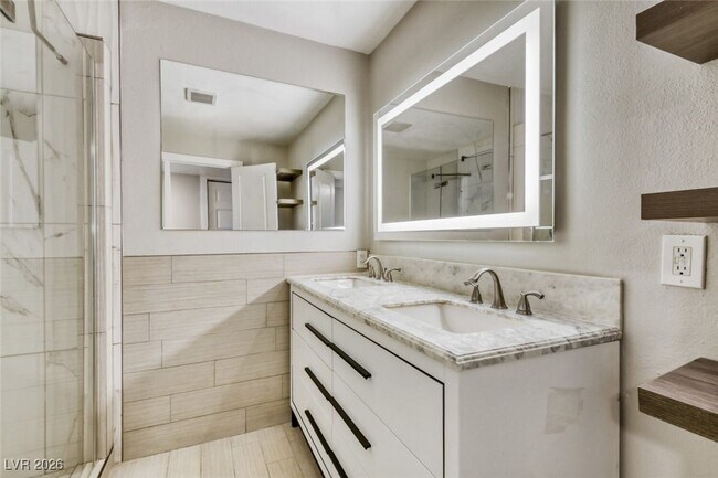 Building Photo - 304 Orland St