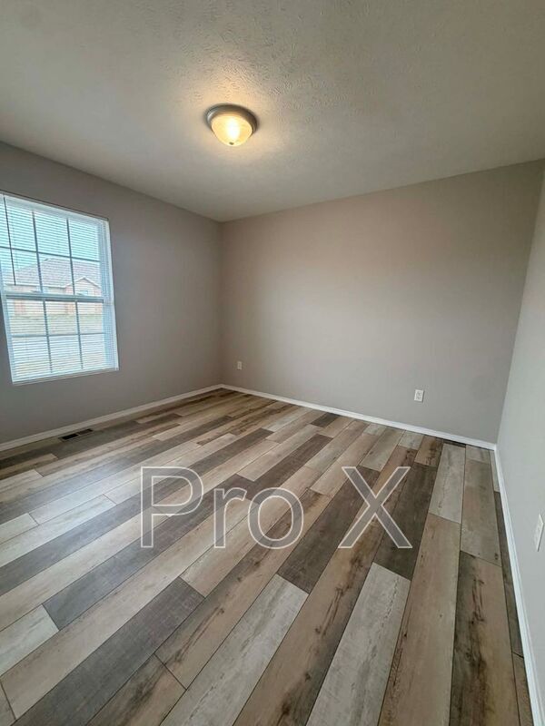 Building Photo - 4506 E Chipmunk Ln