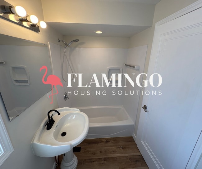 Building Photo - 451 Brookside Dr