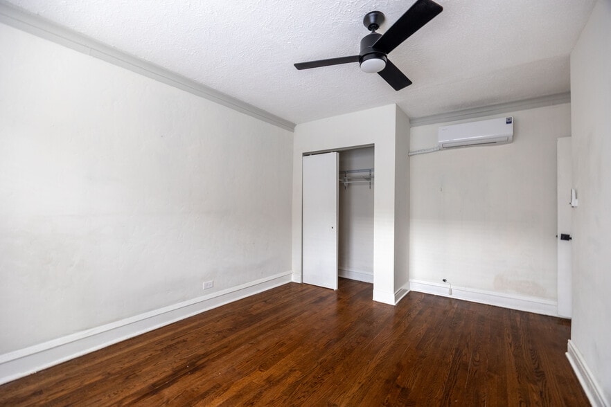 Building Photo - 5505 N Lincoln Ave