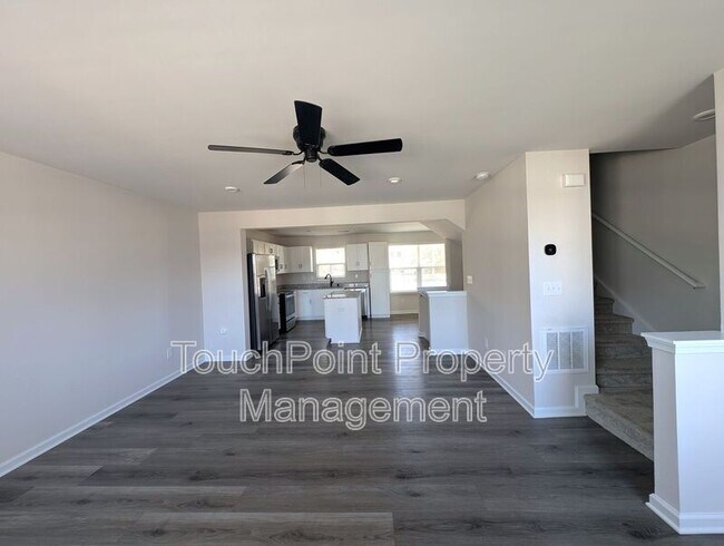 Building Photo - 2059 Langer St