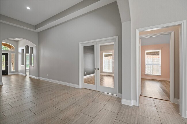 Building Photo - 1346 Mystic River Ln