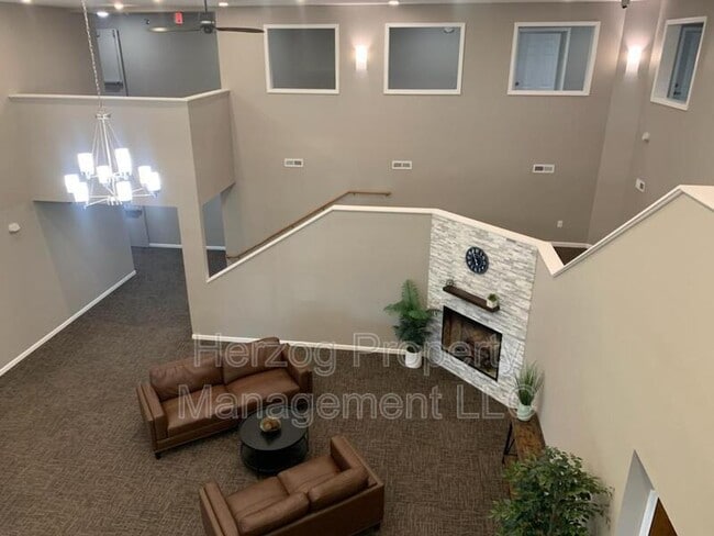 Building Photo - 1021 30th St NW