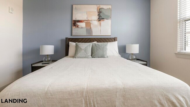 Building Photo - 11900 Marquina Blvd