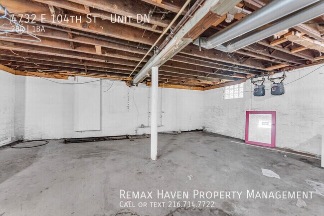 Building Photo - 4732 E 104th St