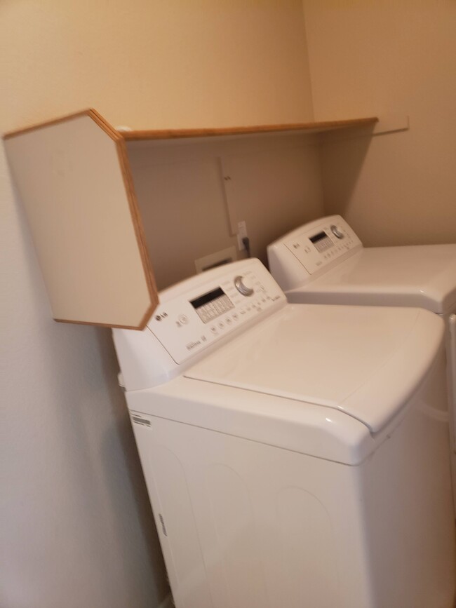 Washer and dryer included - 12255 Angelina Dr