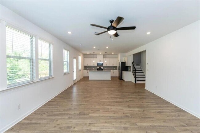 Building Photo - 2247 Braystone Ln