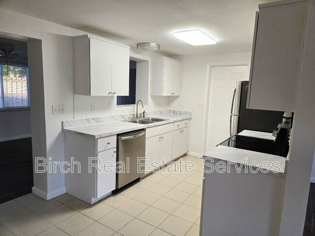 Building Photo - 6111 1st Ave