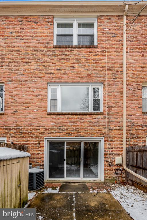 Building Photo - 8326 Darlington St