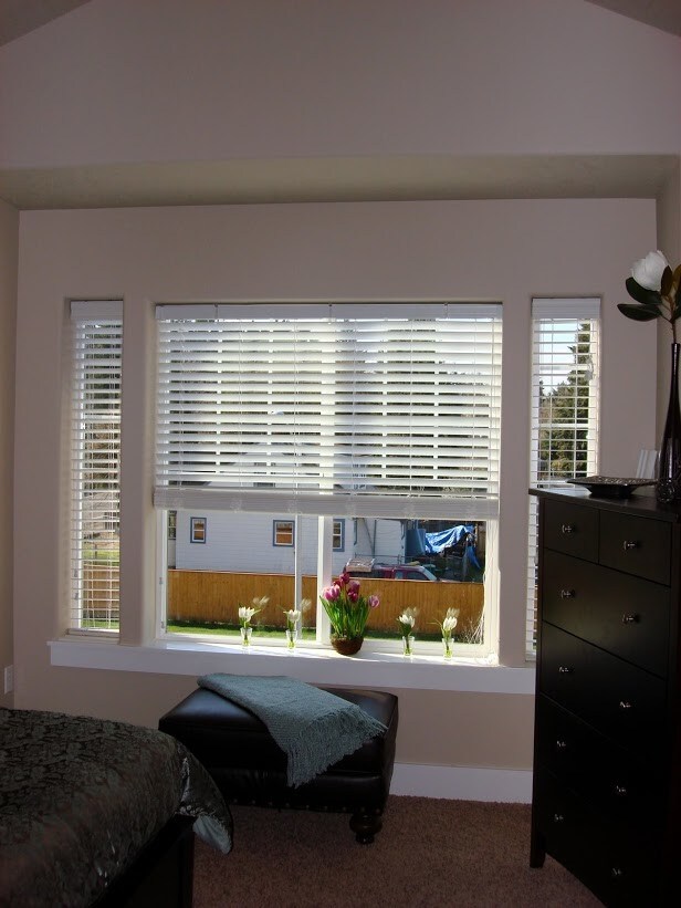 Building Photo - 3BDRM 2.5BTH Condo Duplex, Attached Garage...