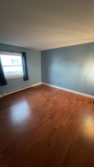 Building Photo - 9 North St