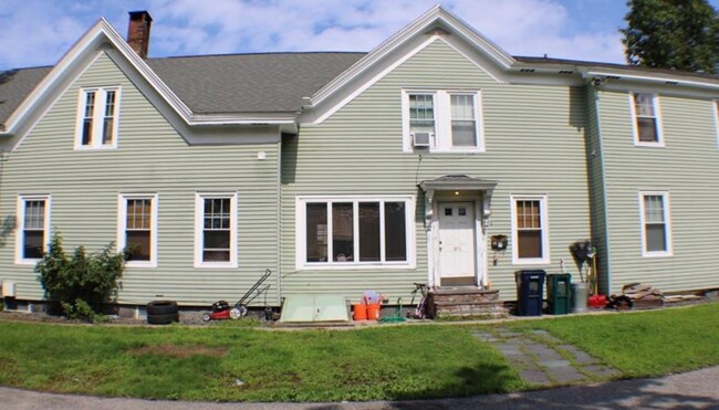 Primary Photo - 386 Main St