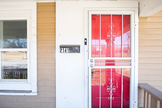 Building Photo - 2141 Philadelphia Dr