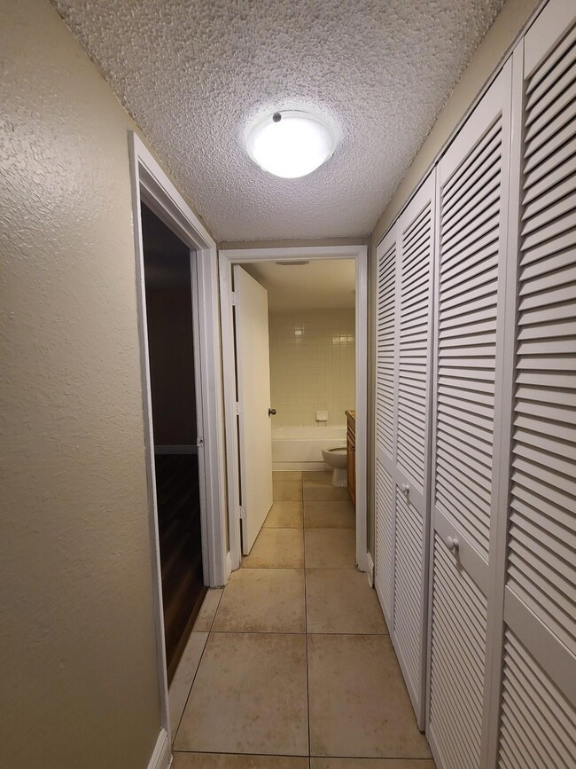 Building Photo - 1601 Windorah Way