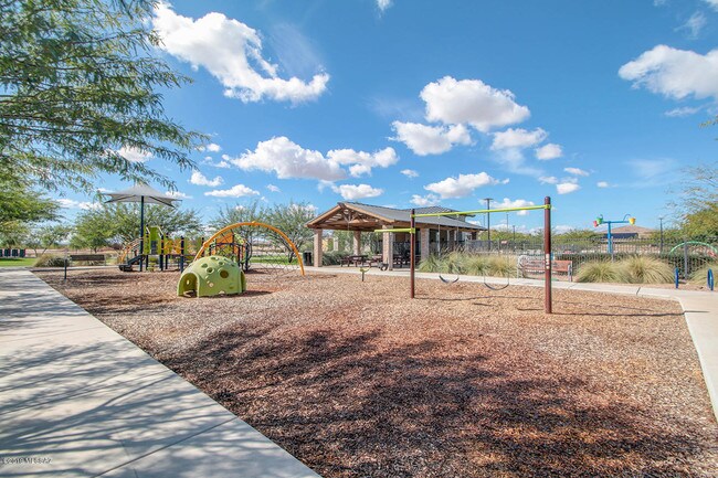 Building Photo - 6762 E Via Arroyo Largo