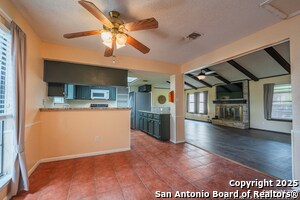 Building Photo - 1002 River Oak Dr