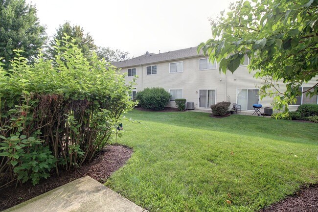 Building Photo - 17652 S Alta Dr