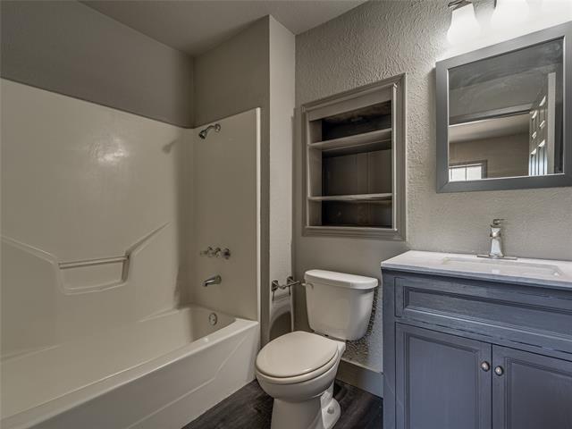 Building Photo - 416 N 8th St