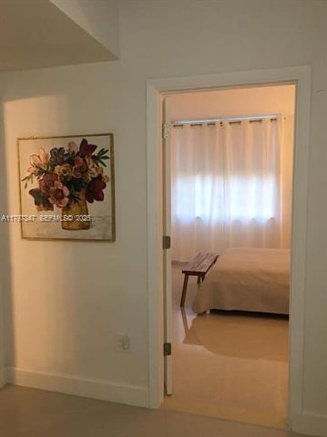 Building Photo - 19701 E Country Club Dr