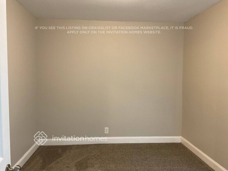 Building Photo - 916 Red Feather Trail