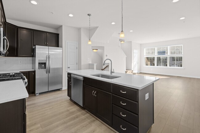 Building Photo - 377 Tumblers Wy