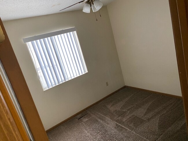 Building Photo - 4360 Maricopa Dr