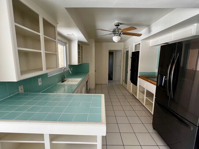 Building Photo - 56769 Joshua Dr