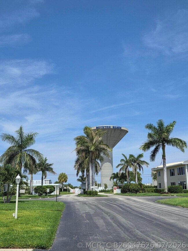 Building Photo - 210 Main Blvd