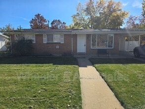 Building Photo - 411 Forbes Ave W