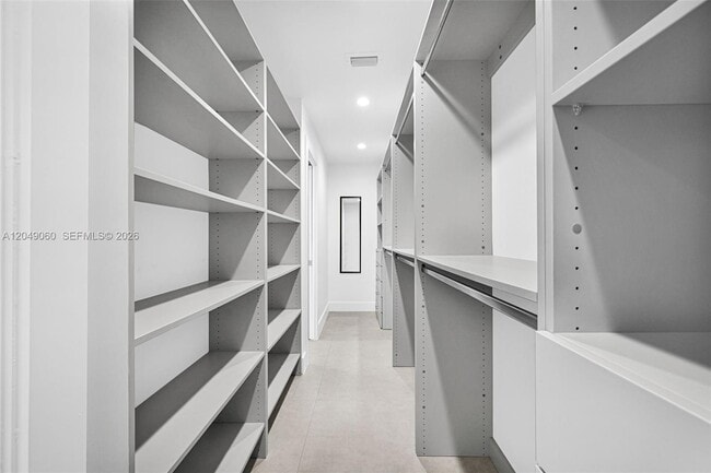Building Photo - 8871 SW 28th St