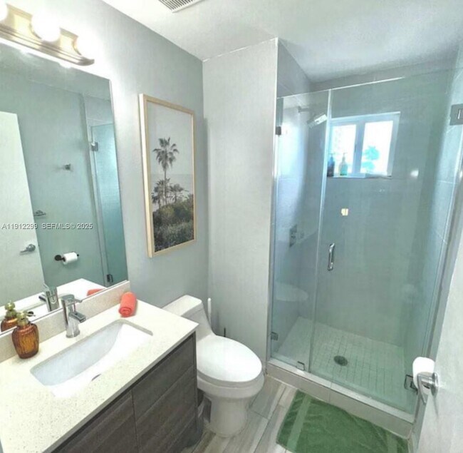 Building Photo - 481 NE 29th St