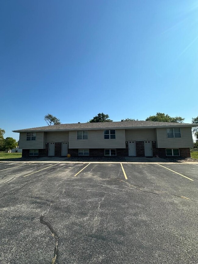 Building Photo - 233 Park