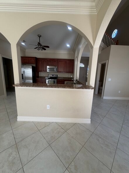 Building Photo - 10998 Goodwin St