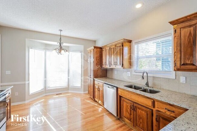 Building Photo - 17570 W 163rd St