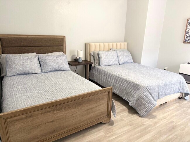 Building Photo - 13314 Hilton Head Dr